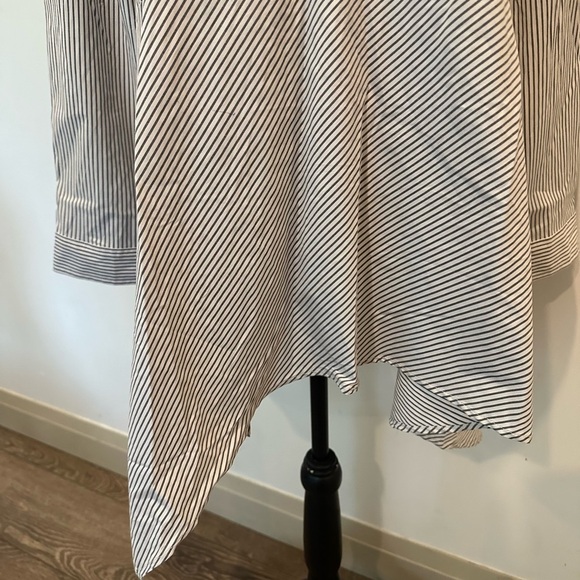 C striped women’s shirt, dress, SZ L gray/white NWOT - Picture 2 of 7